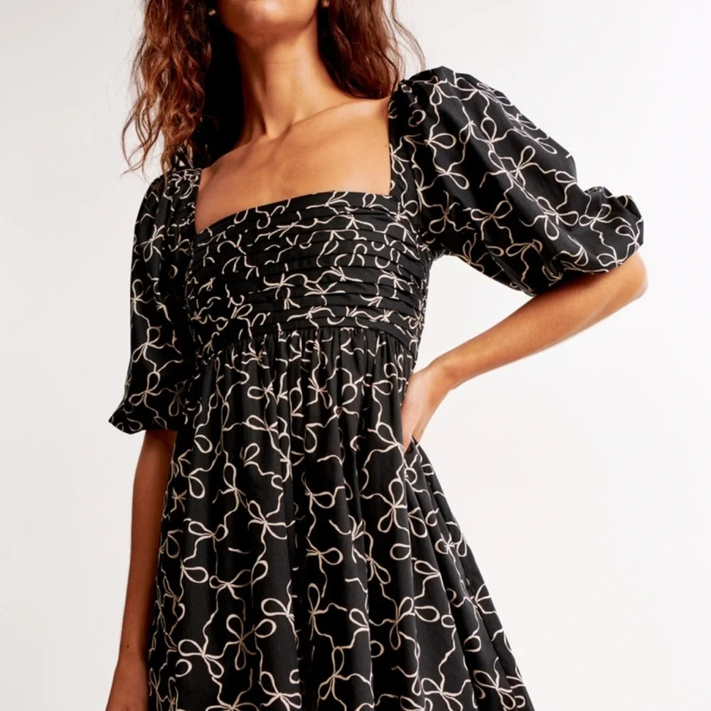 Abercrombie & Fitch Bow Print Emerson Mini Dress - Picture 2 of 6